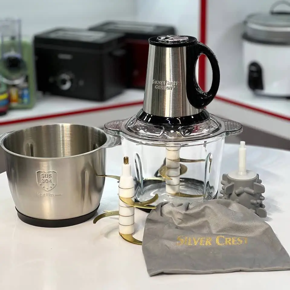 خردکن دو کاسه سیلورکرست اصل 12 تیغه طلایی سیر پاک کن دار (1) خردکن دو کاسه سیلورکرست اصل 12 تیغه طلایی سیر پاک کن دار